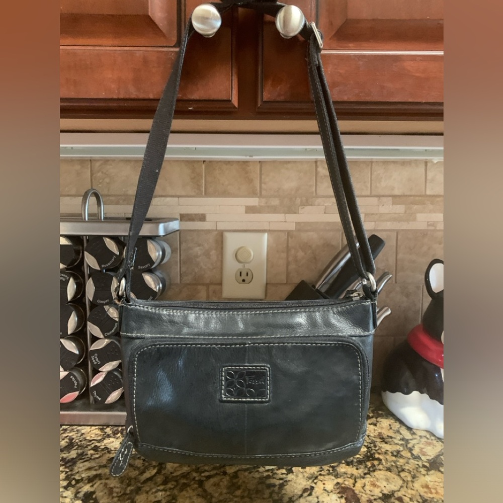 Vintage Black Leather Fossil Shoulderbag
